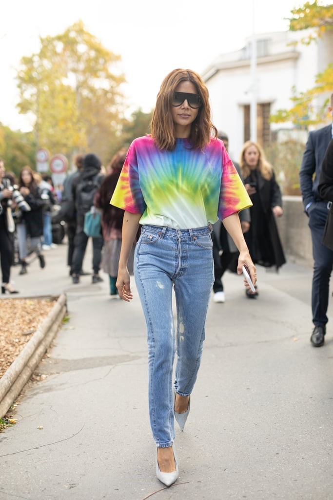 Caixa de Texto: https://i0.wp.com/www.gabimay.com.br/wp-content/uploads/2019/05/tie-dye-tshirt-christine-centenera.jpg?fit=683%2C1024&ssl=1